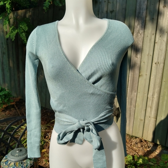 Size S blue long sleeve revamped sweatshirt - Picture 13 of 13